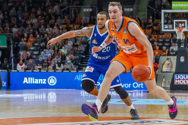 除了自己进 除了自己进