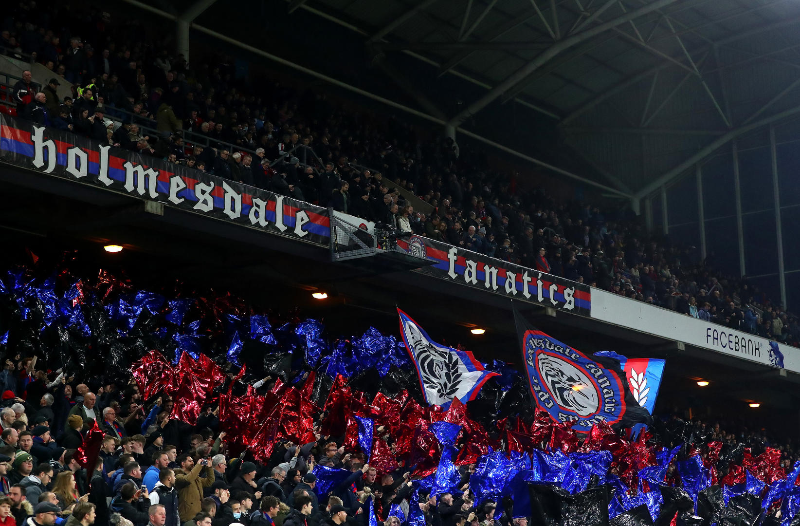 文球迷吃下 文球迷吃下