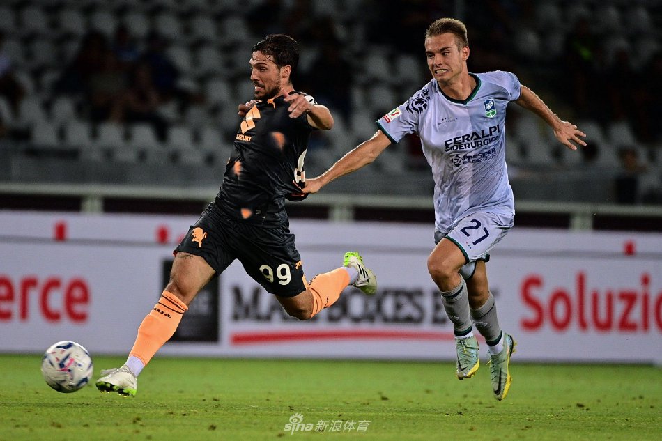 彻底打乱了 彻底打乱了