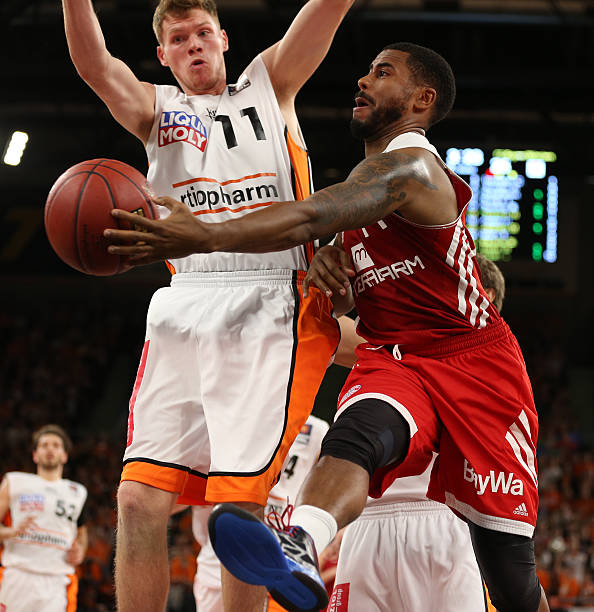 类似案例并 类似案例并