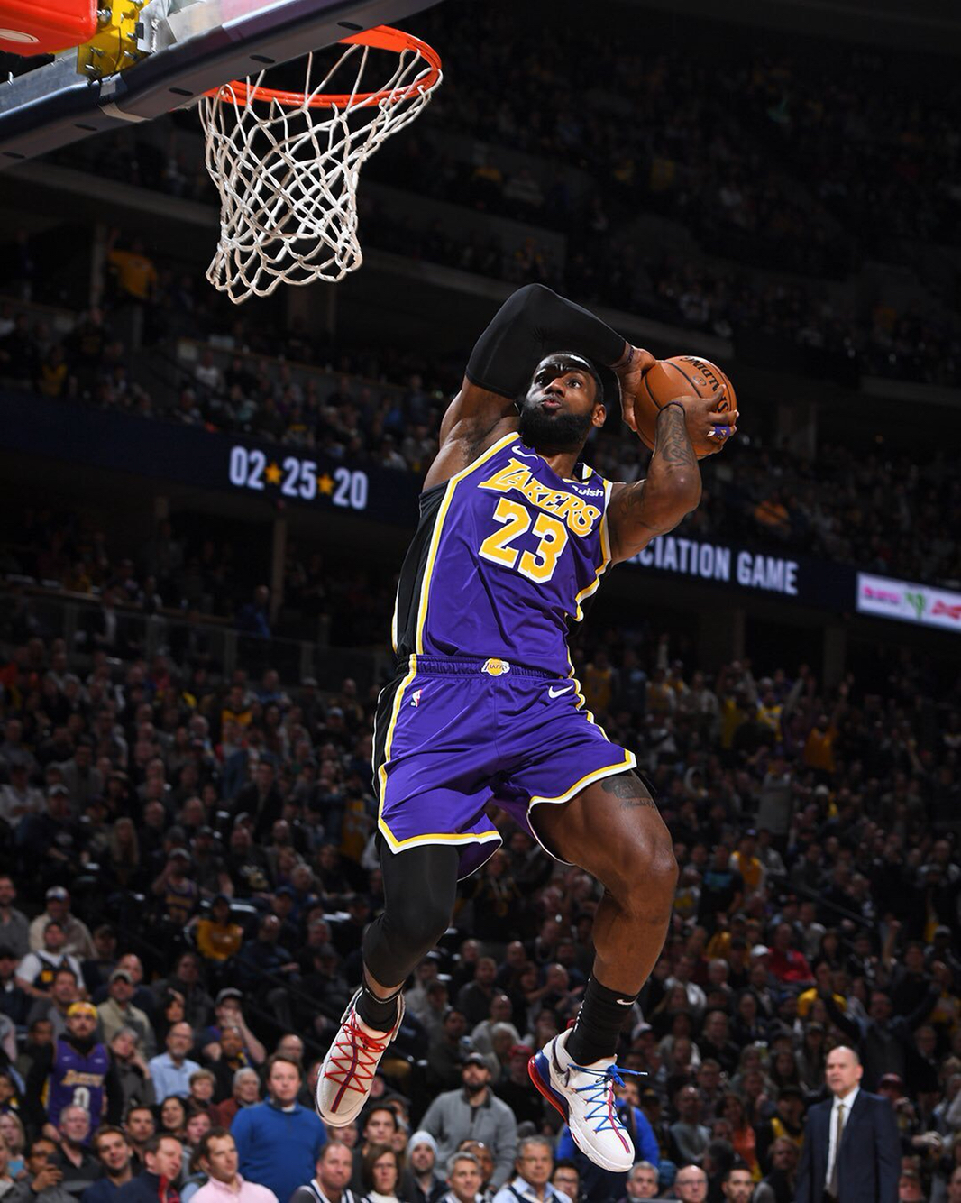 无言的压力 无言的压力