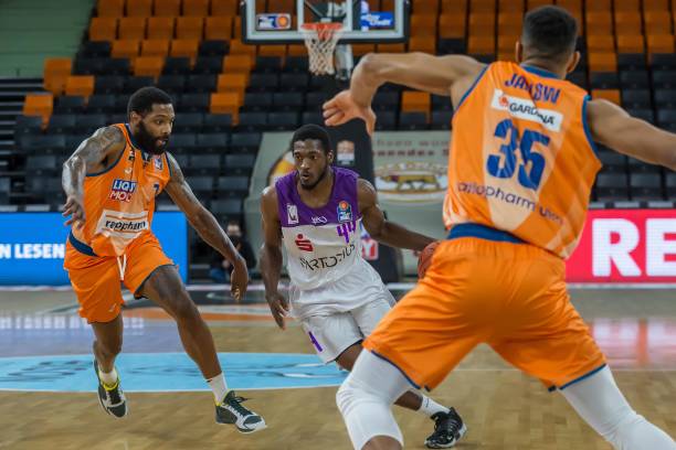 力毋庸置疑 力毋庸置疑